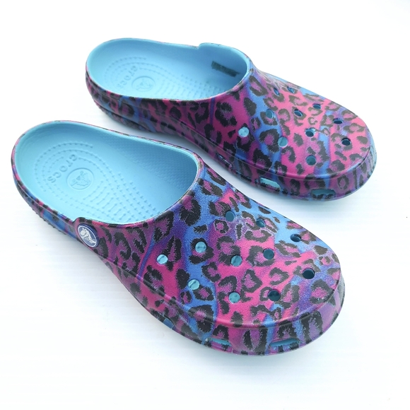pink cheetah crocs